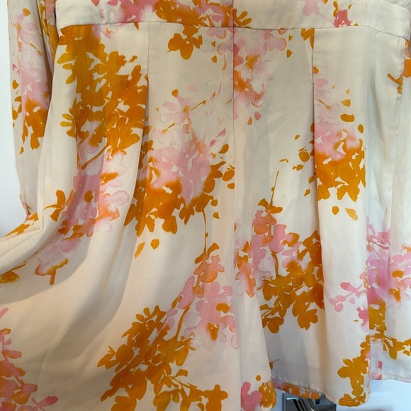 Anthropologie Paper Crown Muri Cream Floral Long Sleeve Romper Size Small - Picture 9 of 15